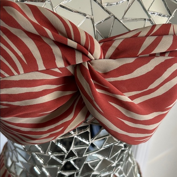 ACOA Red and White Zebra 2 piece Skirt and Bandeau Set M - Picture 3 of 6